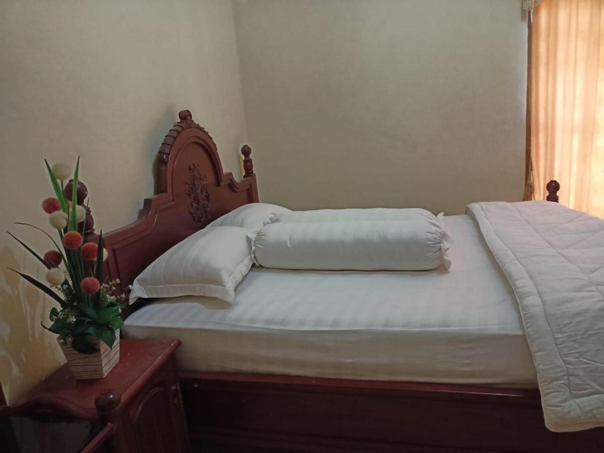Fermana Homestay Painan Exterior photo